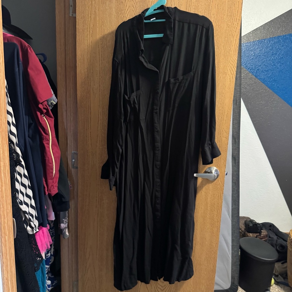 Old Navy Black shirt Dress